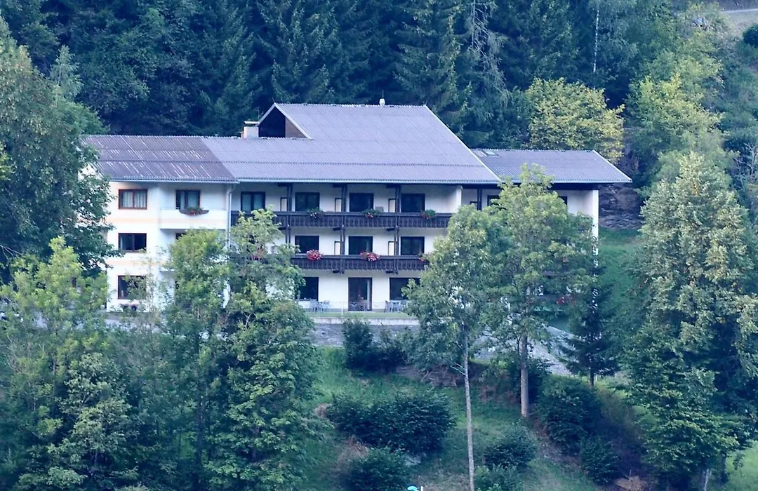 Hotel Haus Sonnblick-1